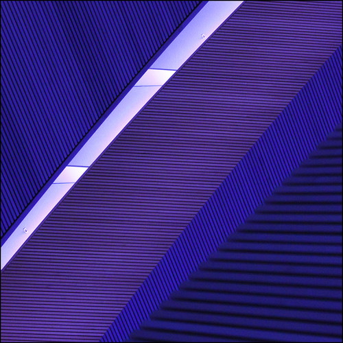 wood light lines wall architecture switzerland purple geometry bue library diagonal zürich curve santiagocalatrava barbera universitätzürich universityofzürich jibbr bibliothekdesrechtswissenschaftlicheninstituts 4869120