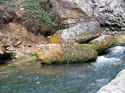 stone ancient stream unitedstates indiana mitchell donaldsoncave springmillvillage