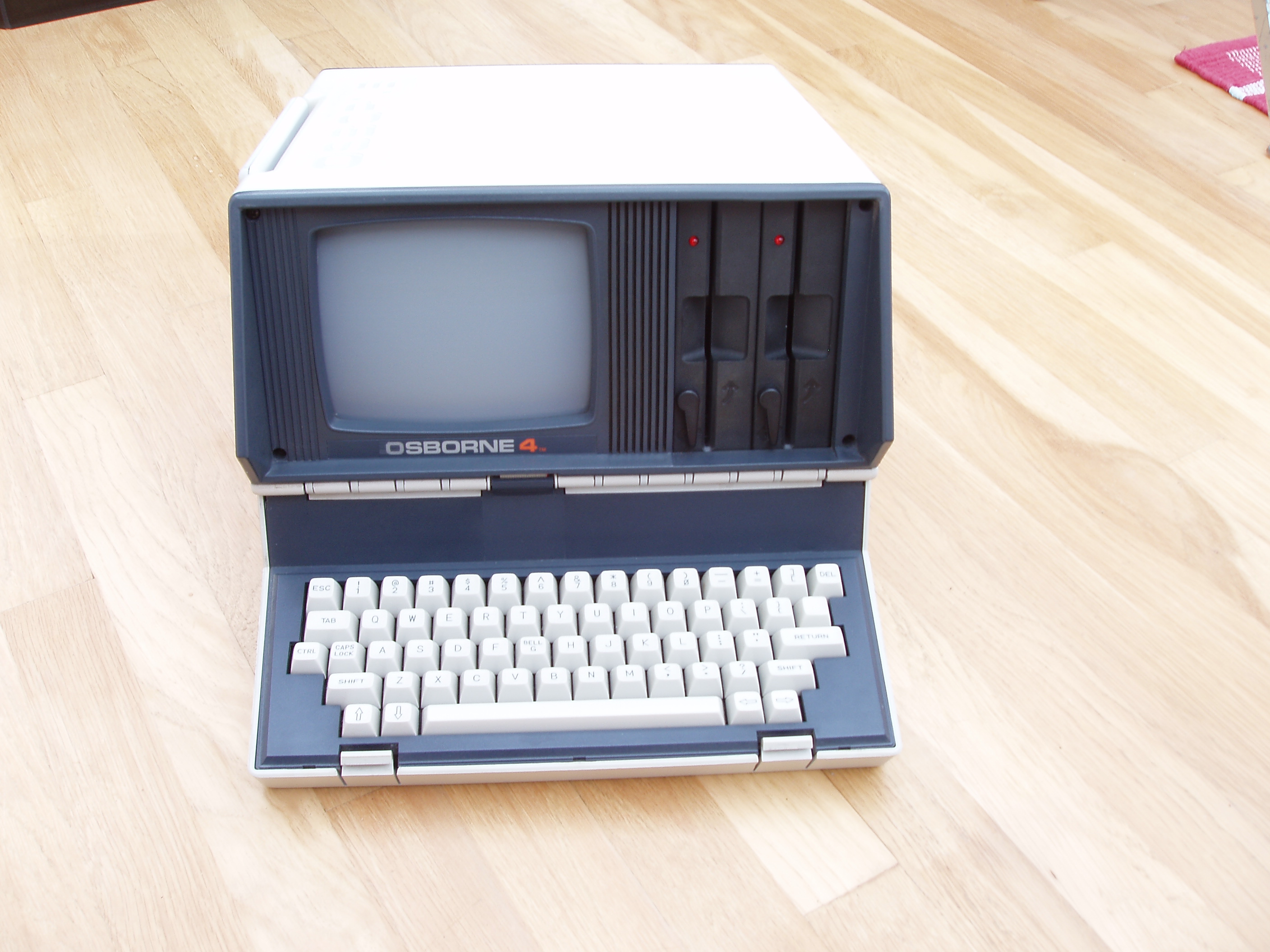 Ти компьютер. IBM 5110. IBM 5110 model 3. Портативный компьютер РС.