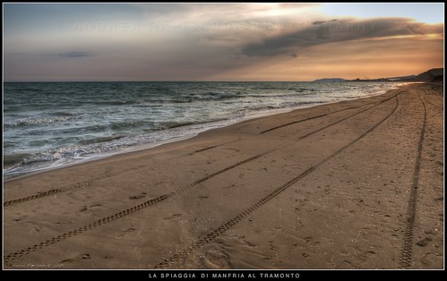 sunset sea beach clouds geotagged raw tramonto nuvole mare sicily zuiko spiaggia hdr sicilia notripod oly gela photomatix 1exp fourthird quattroterzi olympuse510 zd1442mm manfria rapis60 andrearapisarda marinadibutera olympuse620 geo:lat=3710489 geo:lon=1410696