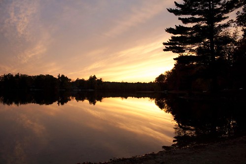 sunset lake reflection massachusetts newengland hickoryhills flickrgolfclub