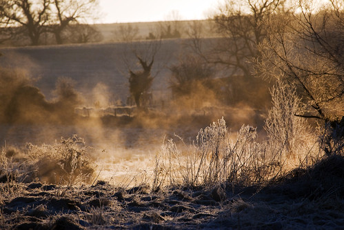 mist sunrise dawn frost norfolk castleacre watermeadows rivernar
