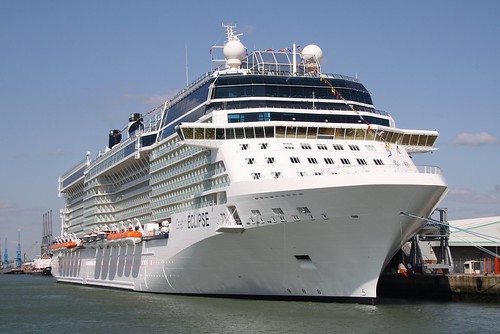 celebrity eclipse pictures