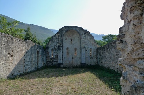 spoleto romanico abside fontidelclitunno campellosulclitunno