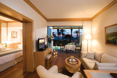 hotel suites paphos asimina beachhotel deluxcyprushotel