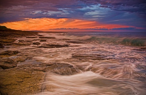 sunset sea beach water geotagged whitewater waves australia nsw turbulence turmoil bawley bawleypt djgr geo:lat=35513915 geo:lon=150400686