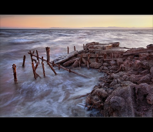 sunset water ruins abandonded 1740 saltonsea bombaybeach singhray tomgrubbe tomgrubbecom