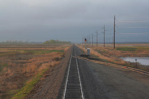 sunrise northdakota penn bnsf railroadtrack railroadsignal railroadswitch amtraktrip devilslakesubdivision