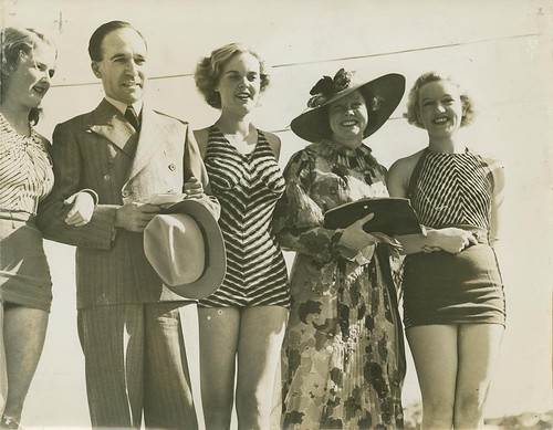 1936 photographer queensland swimwear goldcoast statelibraryofqueensland surfcompetition slq charleschauvel georgejackman sirensofthesurfcompetition