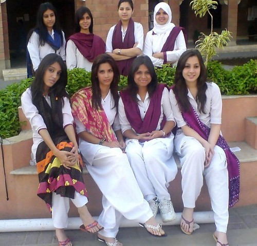 Lahori girls