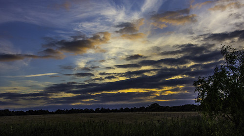 sunset clouds outside hillhead evening chriswillis3 nikond5200 titchfieldhaven
