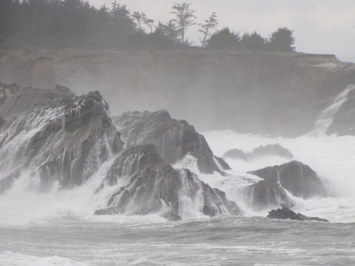 ocean statepark beach oregon wow coast rocks waves stormy cliffs oregoncoast powerful crashing turmoil crashingwaves forceofnature oceanspray shoreacres hugewaves