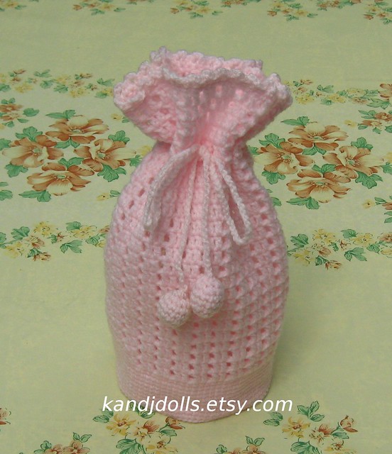 Knitting Pattern Depot: Little Ornament Style Gift Bags