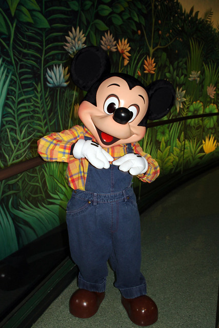 Meeting Farmer Mickey at the Garden Grill