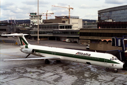 Alitalia MD-82; I-DACT@ZRH;04.03.1995