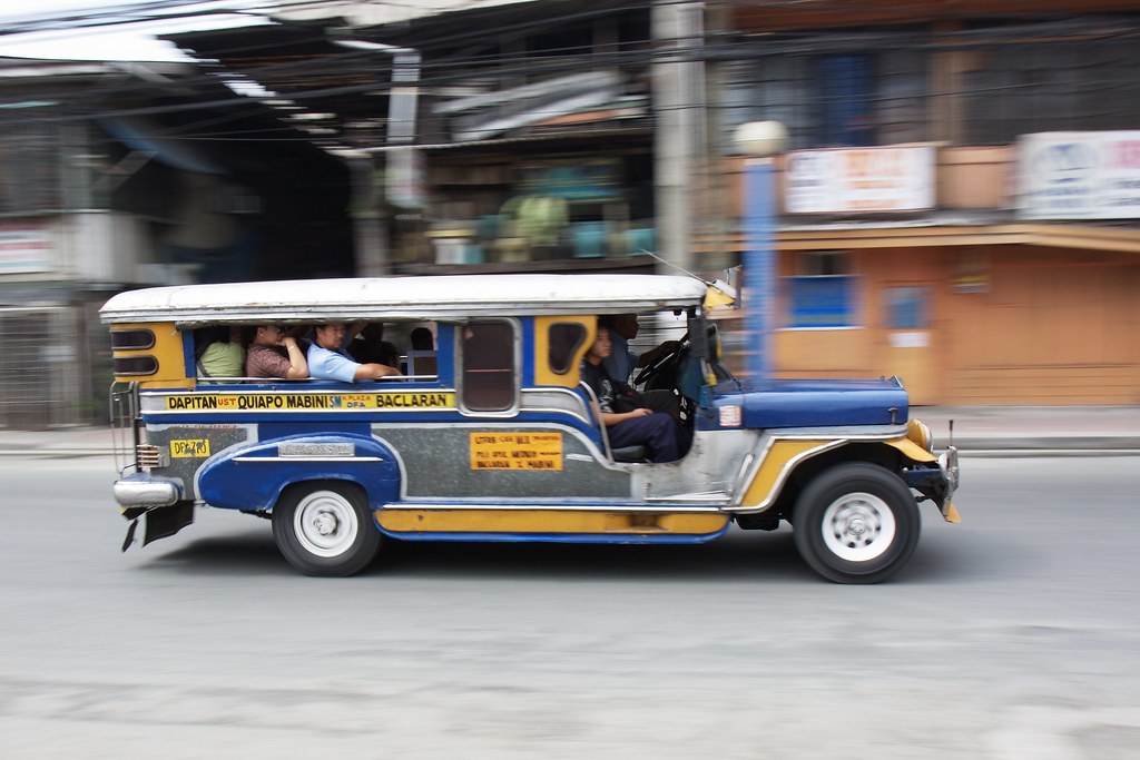 Jeepney_09400rt