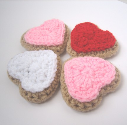 How to Crochet a Heart-Shaped Rag Rug with Tugs of Inspiration