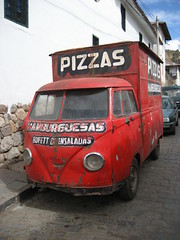 Pizza and Hamberguesa VW camper van - Cusco - Peru