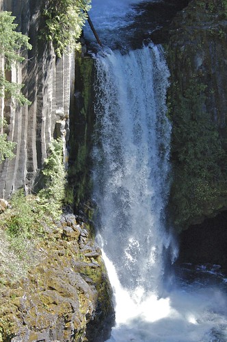 oregon waterfalls douglascounty toketeefalls