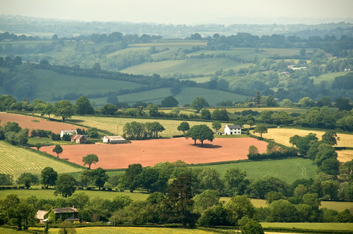 summer wales geotagged countryside farm hills fields herefordshire gwent gwuk geo:lat=51886273 geo:lon=2869245 aviewfromedmundstump graigsyfyrddinneargrosmont
