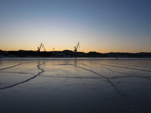 winter sunset shadow industry ice silhouette norway canon geotagged crane kristiansand g11