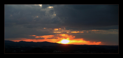 sunset red sky orange sun salzburg clouds dark landscape geotagged eos austria österreich plain aut 550d t2i geo:lat=4783843055 geo:lon=1303870082