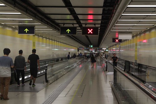 Moving walkways in the corridor linking East Tsim Sha Tsui and Tsim Sha Tsui stations