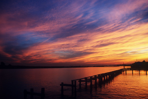 sunset usa newyork film water clouds reflections kodachrome freeport vuescan