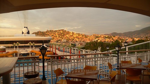 sunrise mexico earlymorning acapulco cruiseship norwegianstar ncl cruiseline markpfalz