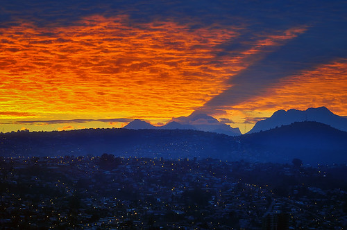 chile red luz clouds photoshop sunrise lights rojo nikon ciudad hills amanecer nubes cerros sombras viñadelmar top20spring