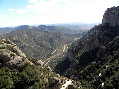 mountain green nature spain catalonia monastery montserrat catalunya mywinners impressedbeauty absolutelystunningscapes