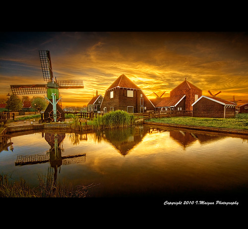 sunset holland windmill golden thenetherlands zaanseschans artistictouch