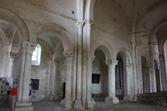 Eglise de Saint-Loup-de-Naud - Photo of Rampillon