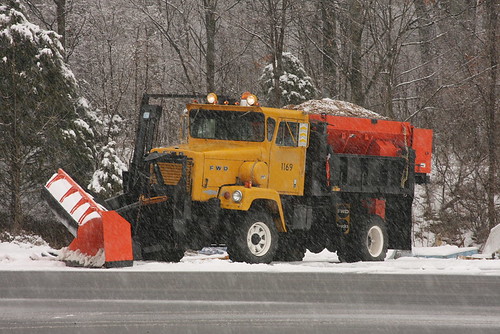 snow canon virginia va plow herndon plowing convoy plows 20171 40d snowmageddon copyright©johnkosak broadruncontracting