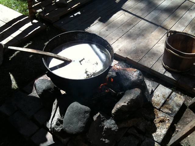 Cociendo el Sahti.