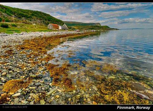 sea norway clouds mar norge stones nubes noruega piedras fiordo finnmark algas porsangerfjorden worldwidelandscapes