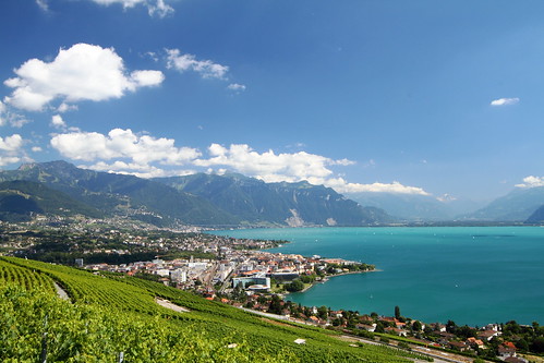 summer switzerland suisse turquoise lac vineyards vin été léman vignoble nestlé vevey lakegeneva vaud filtre lavaux waadt chardonne polarisant préalpes wwwifmbch marcbaertsch