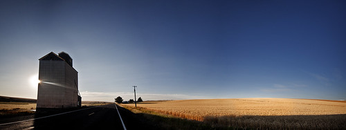 sunset panorama sun rural countryside highway elevator grain flare handheld fields washingtonstate sunflare palouse