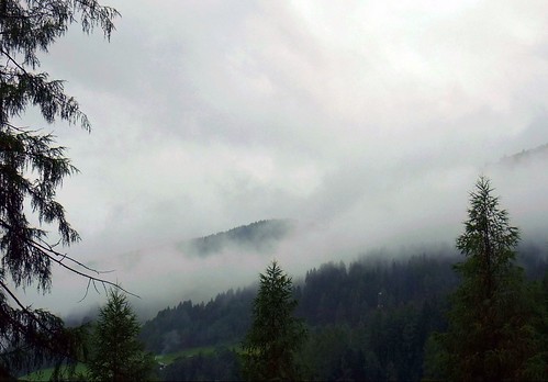 mountains alps clouds austria fujifilm badhofgastein fujifilmfinepixf200exr