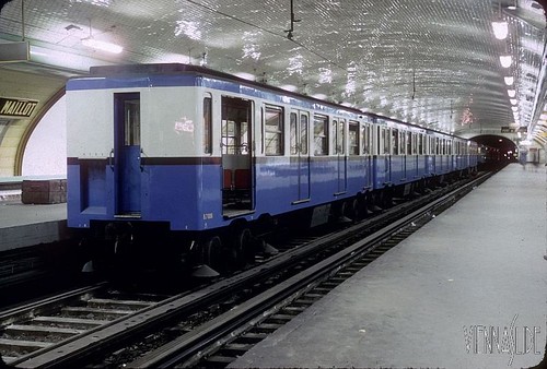 1980 Metro_01-73_Porte_Maillot_1980