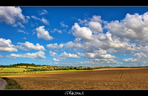 blue sky france field clouds photography countryside photo nikon photographer photographie champs bleu ciel photograph tc 365 nikkor nuages campagne hdr photographe somme 2470mm 9raw tcphotography ph4n70m iph4n70m tcphotographie