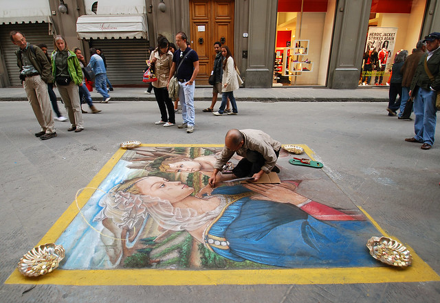 popular Europe travel guides - Italian Street Painting