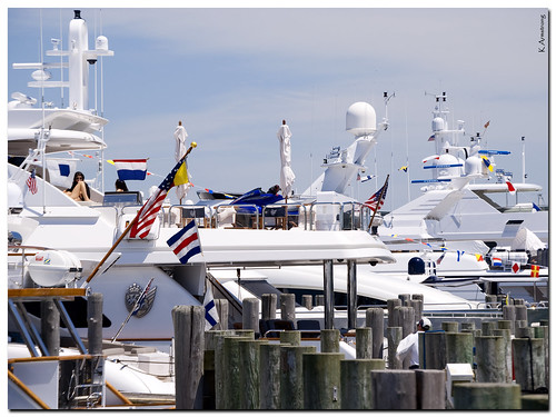 summer vacation people newyork pier flags longisland yachts sagharbor easthampton southhampton longweekend nikond3000