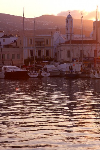 sunrise geotagged harbor europe greece cyclades tinos ελλάδα wildernesstravel κυκλάδεσ τήνοσ geo:lat=37536593 geo:lon=25160328 wildernesstraveltour hikinginthecyclades