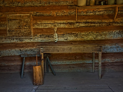 window buildings table cabin shelf finepix garlic quarters slave butterchurn hs10 bookertwashingtonnationalmonument