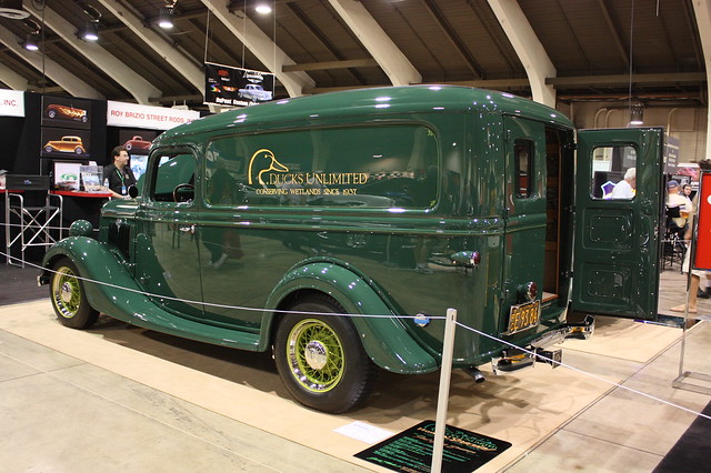 1935 Ford panel truck #10