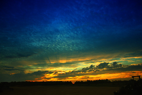 sunset sky skyline clouds canon mo flw xsi 21e10 lent454