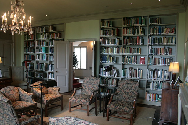 Library in living room from Flickr via Wylio