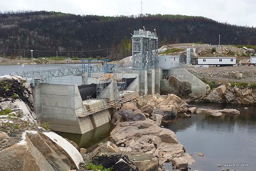 canada station river power rivière québec qc centrale hydroelectric spillway stmaurice saintmaurice latuque hydroélectrique évacuateurdecrues chuteallard
