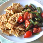 Green beans salad and oats frittata cubes